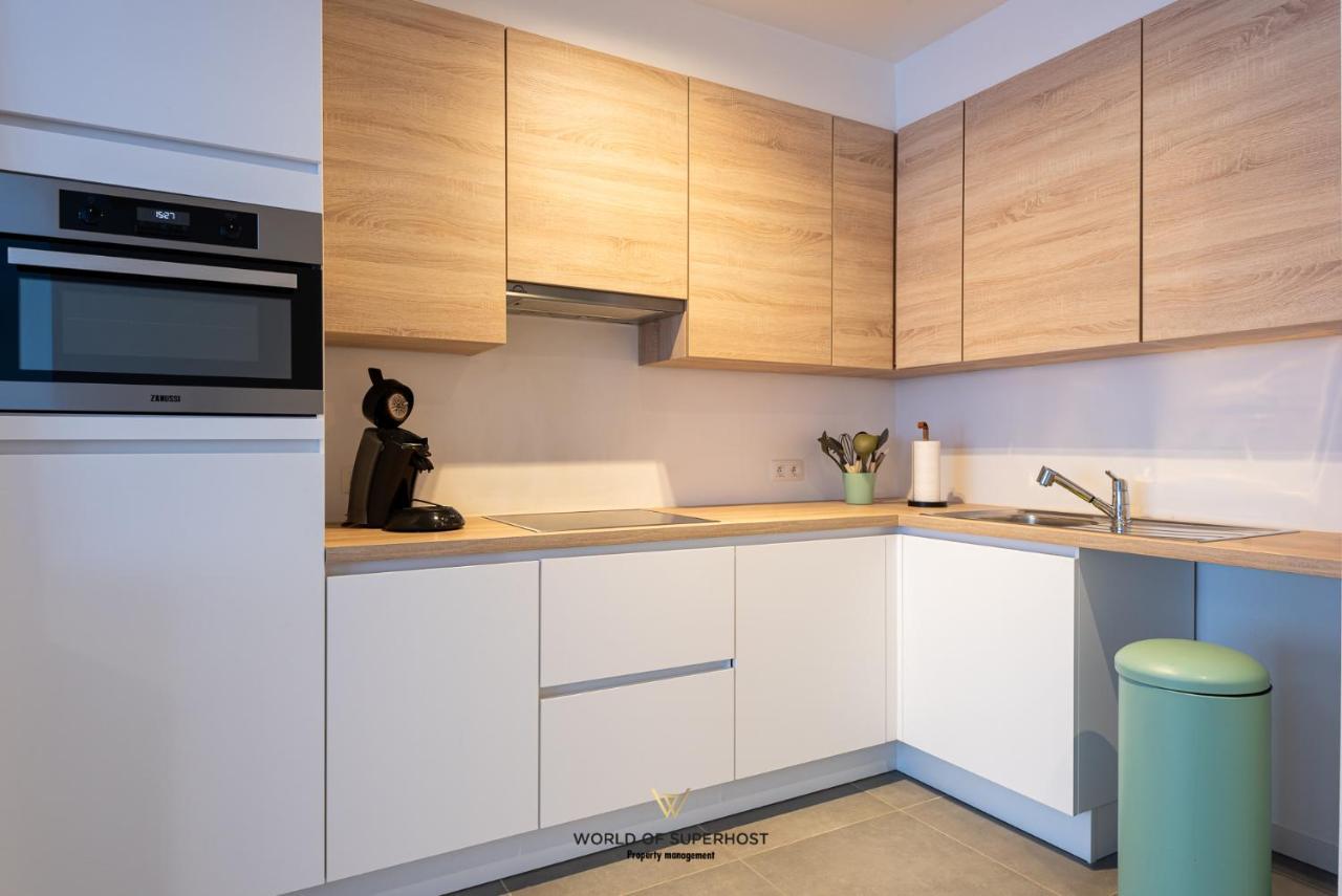 Spacious Apartment Closeby The Sea Up To 6 People! Ostende Exterior foto